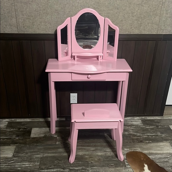 Pink Kids Vanity Set